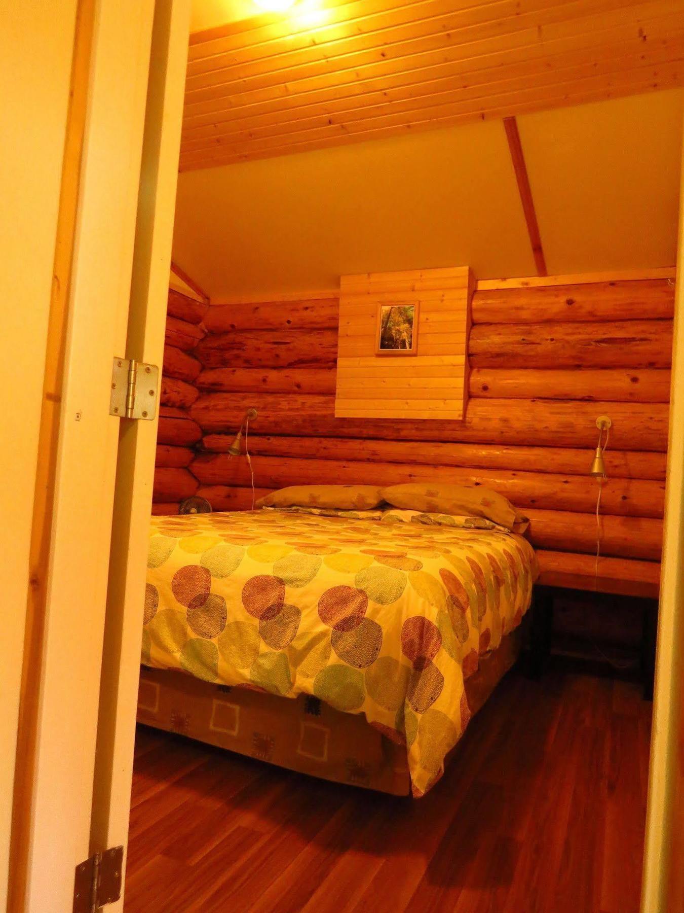 Cedar Haven Cabins And Resort Clearwater Ngoại thất bức ảnh
