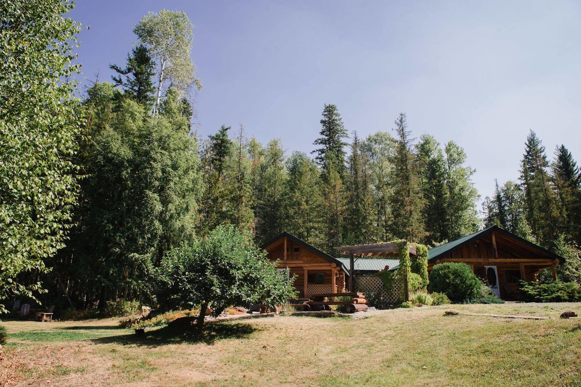 Cedar Haven Cabins And Resort Clearwater Ngoại thất bức ảnh